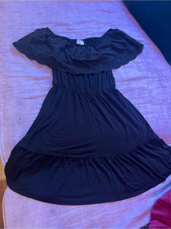 Alyx Dresses & Skirts - Sweet Black Off-Shoulder Ruffle Dress